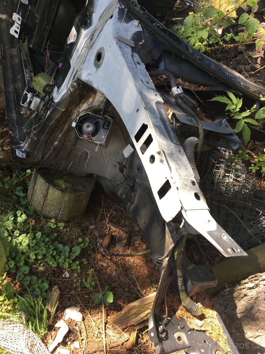 díly VW GOLF 6 combi 77kw 1.6Tdi - 2