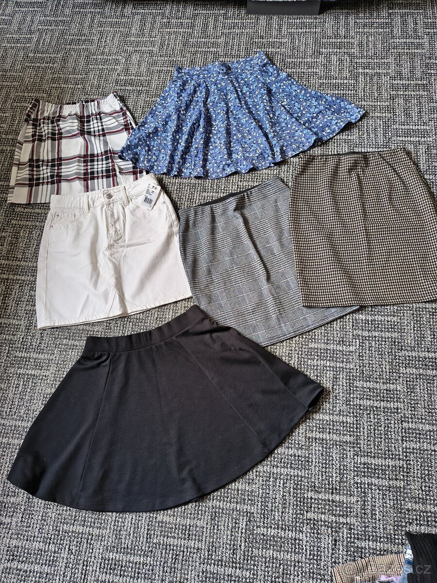 Dámské oblečení - 2