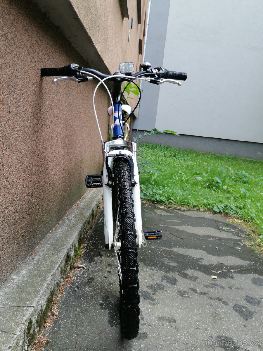 Dívčí kolo "24" - 2