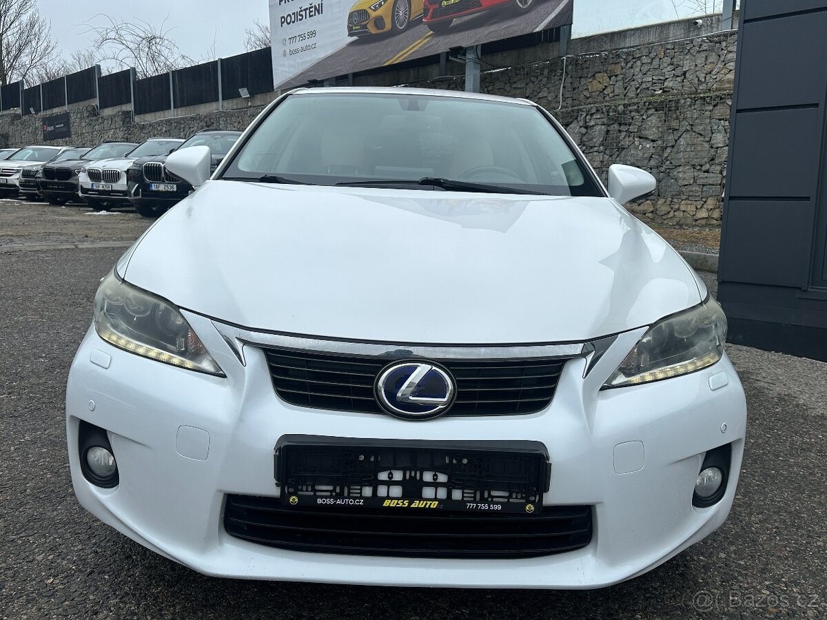 Lexus CT 200h 2011 - 2