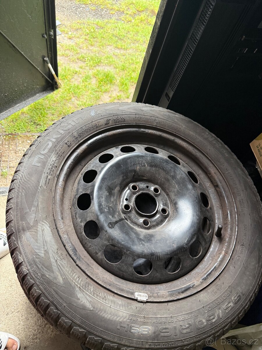195/60 R16 - 2
