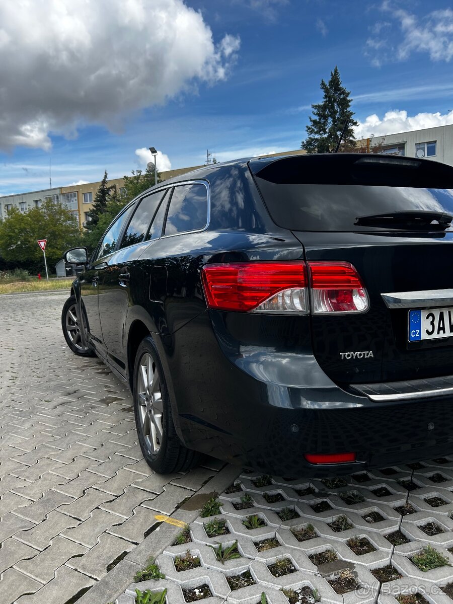 Toyota Avensis 2.2 D-4D 110kW - 2