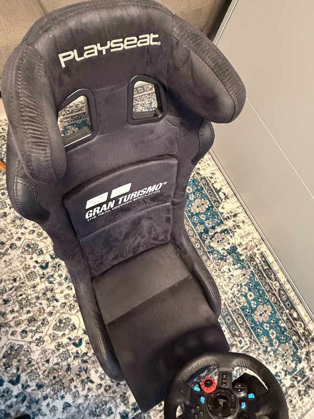 Playseat Gran Turismo + Logitech G29 Driving Force (PS/PC) - 2