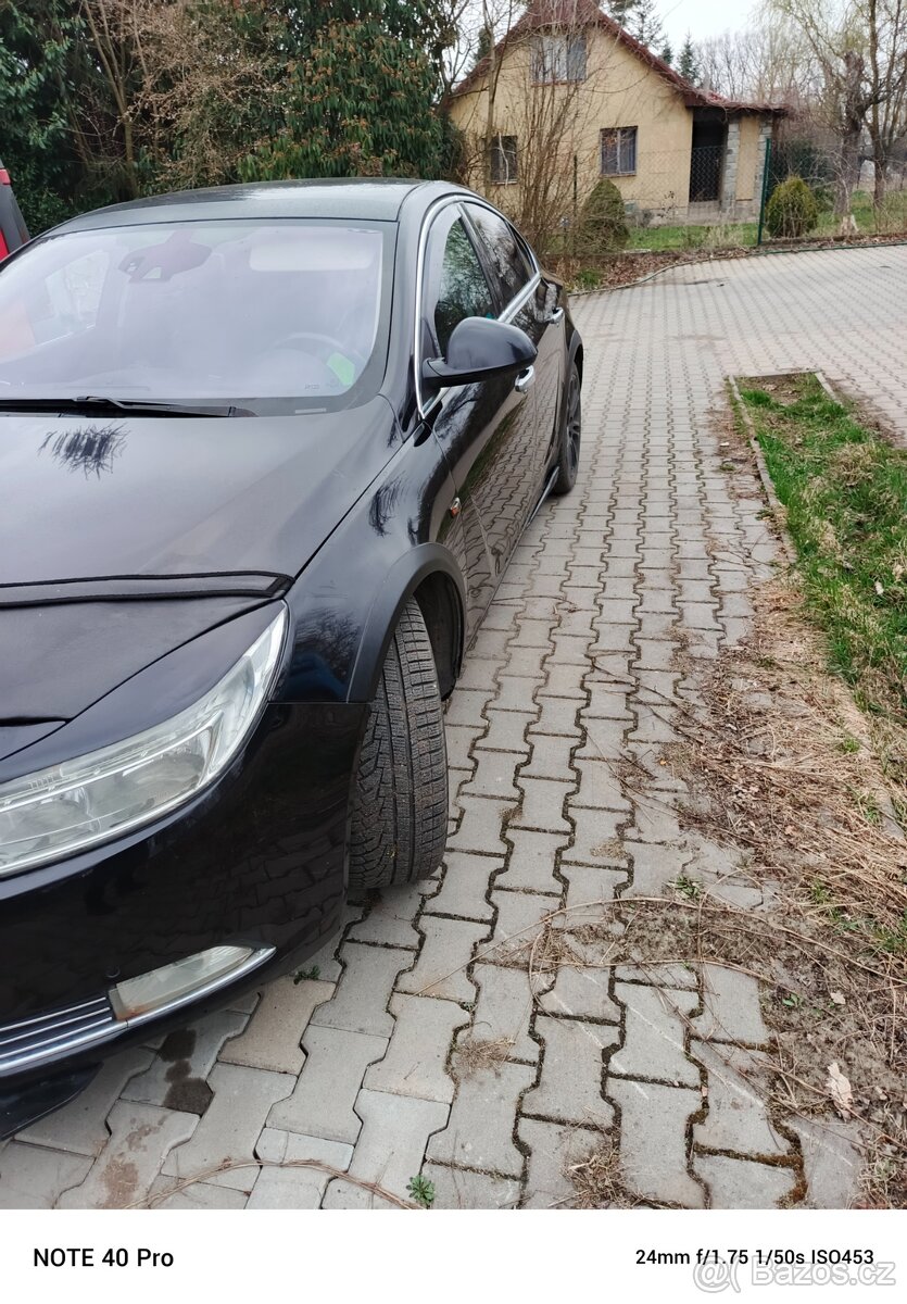 Insignia 2L - 2