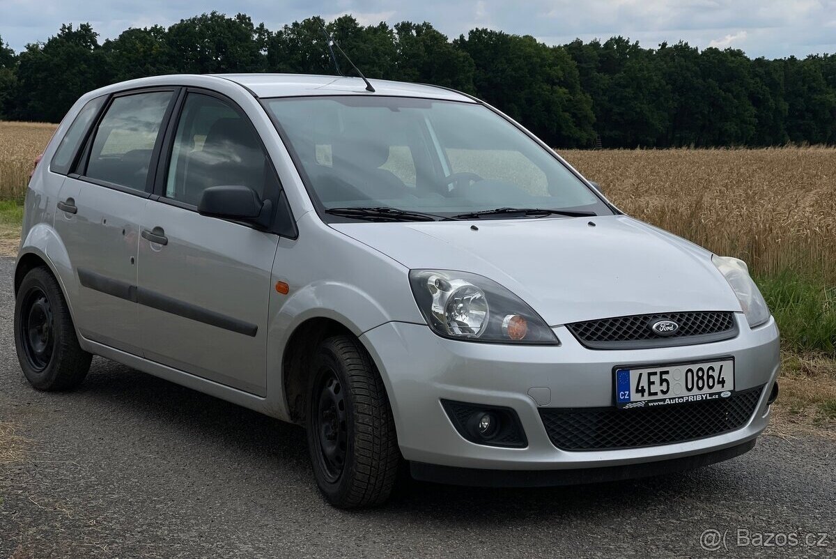Ford Fiesta 1.4 benzín - 2