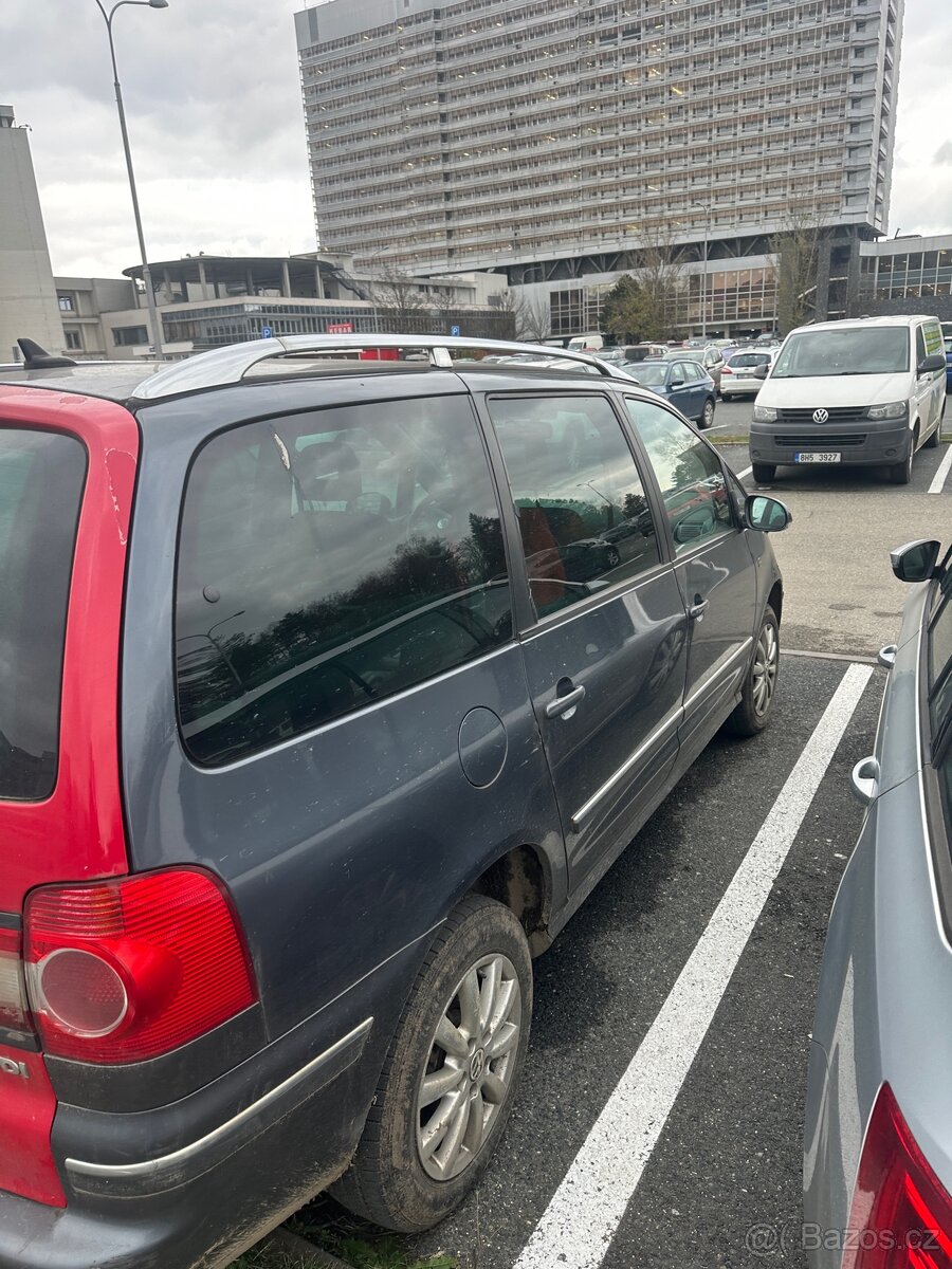 VW Sharan 1.9tdi 4x4 85kW - 2