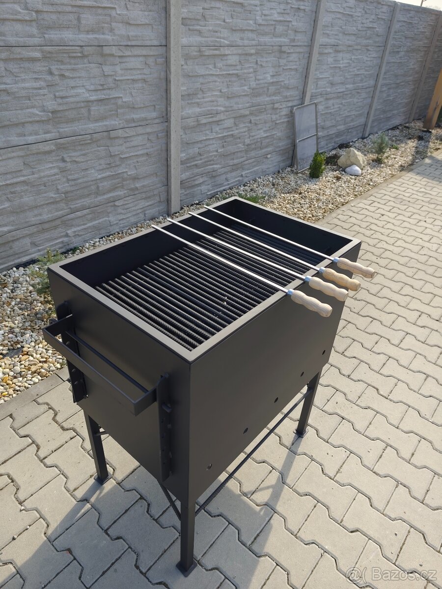 Gril na makrely a šašlik - 2