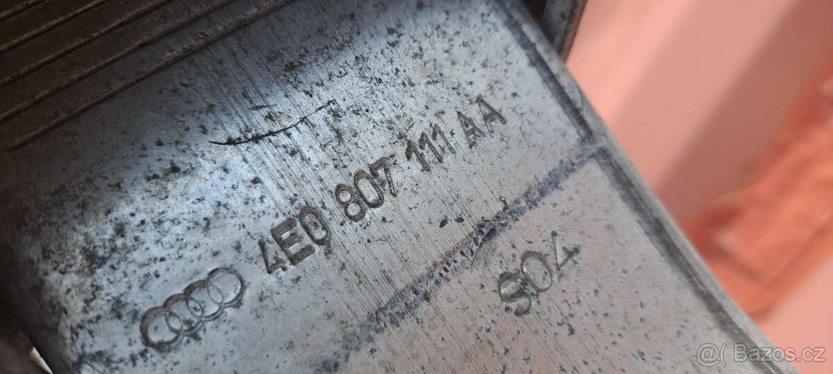 Vyztuha predniho narazniku a8 4e d3 - 2