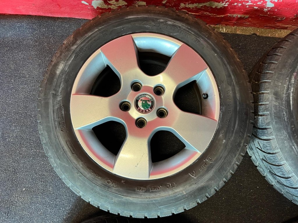 ALU disky 5x112 R15 6,5Jx15H2 ET 50 se zimními pneu 195/65 R - 2