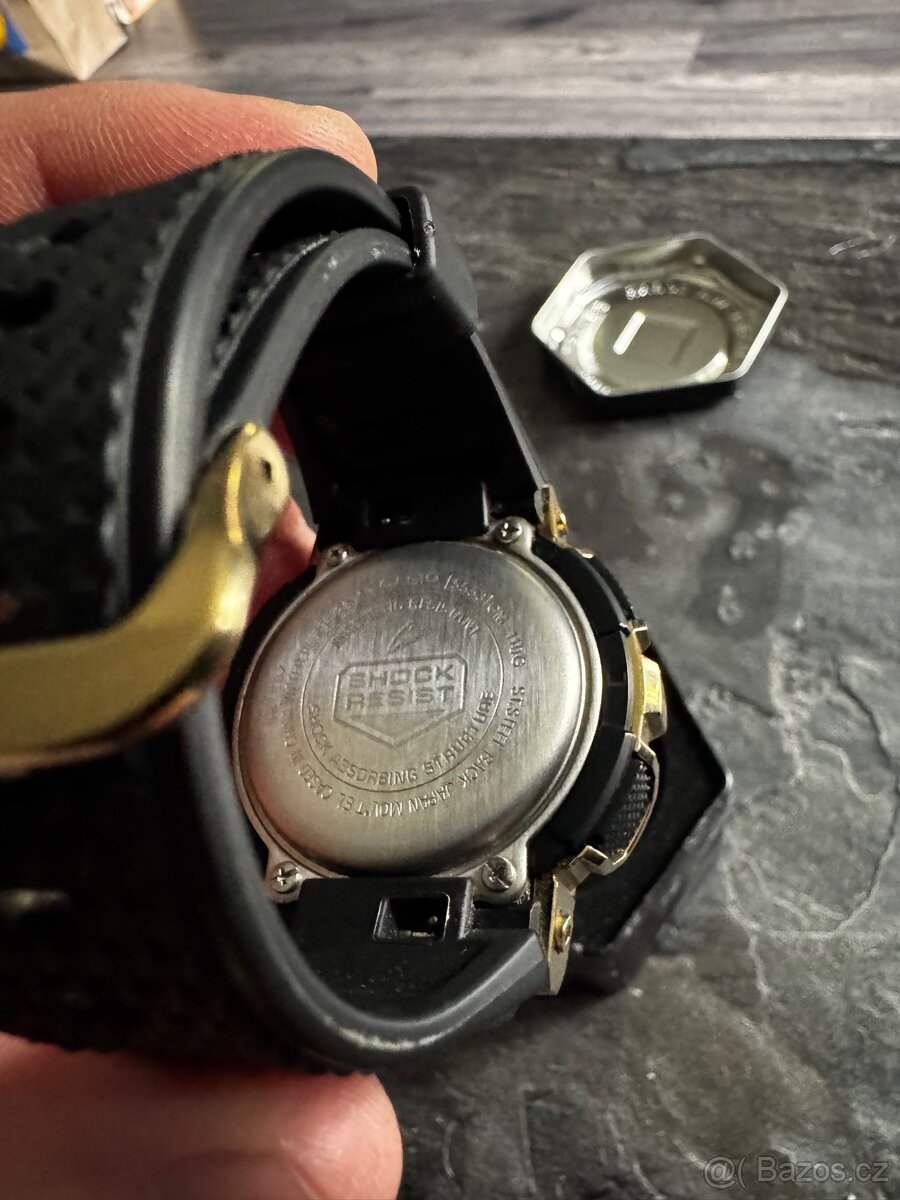 Casio G-Shock Gold - 2