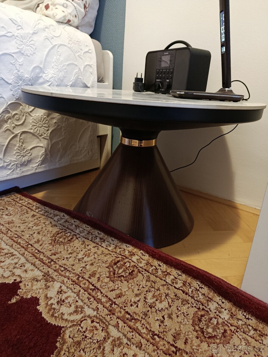 Stolek - 2