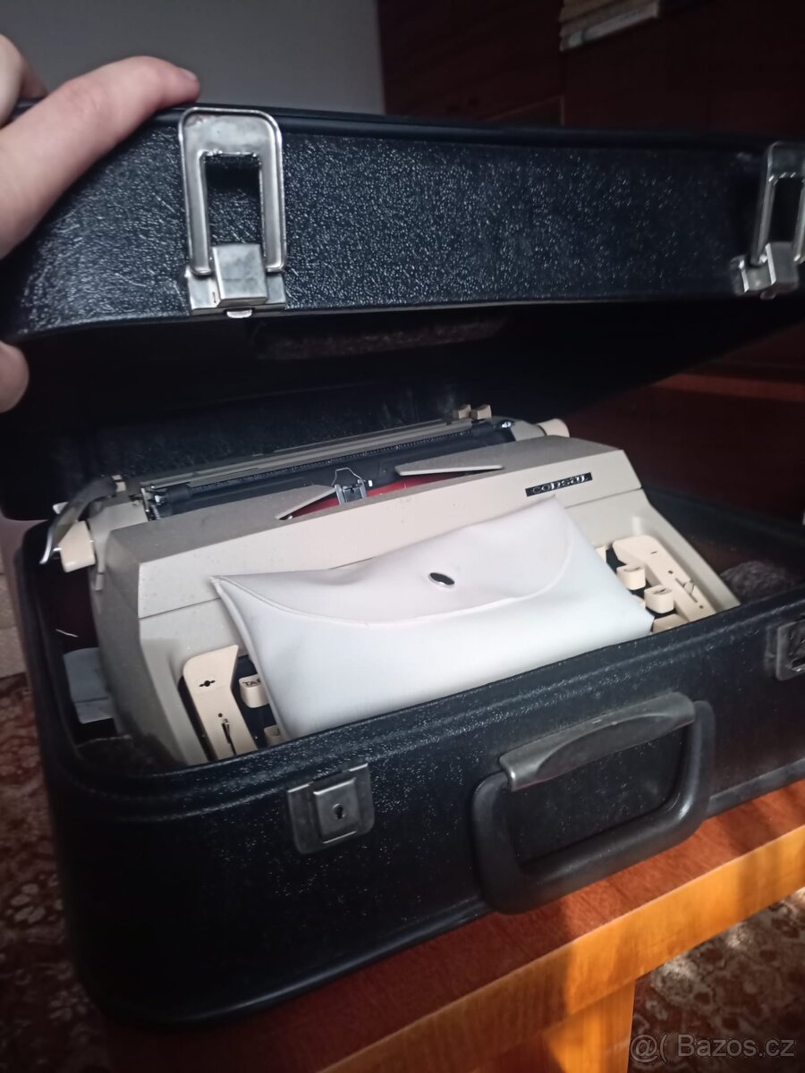 Psací stroj - 2