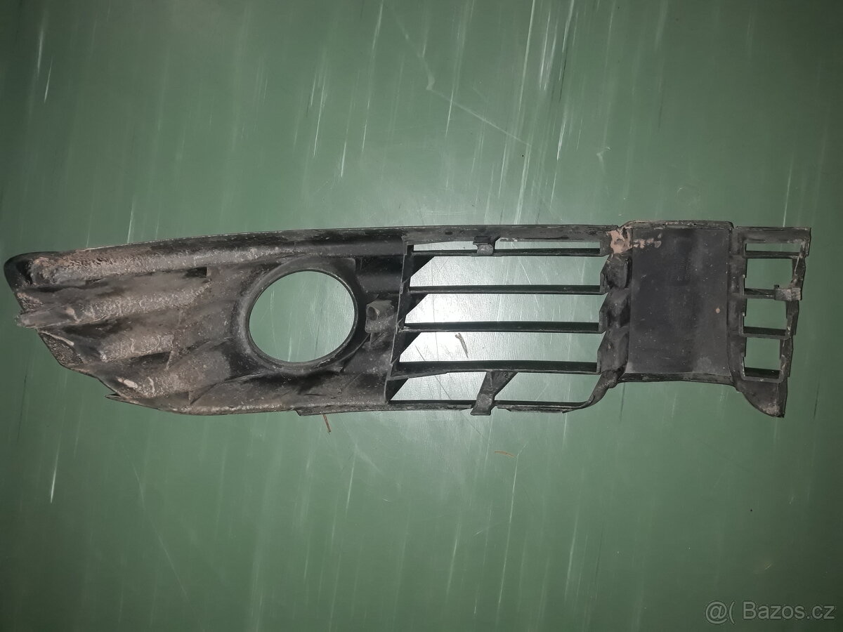 Mřížka předního nárazníku VW B5 - 2