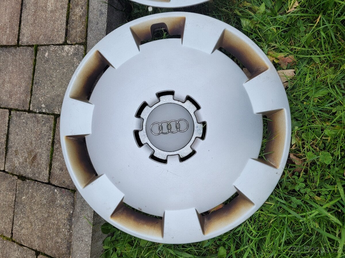 Prodám kryty kol ( poklice ) original Audi 16" - 2