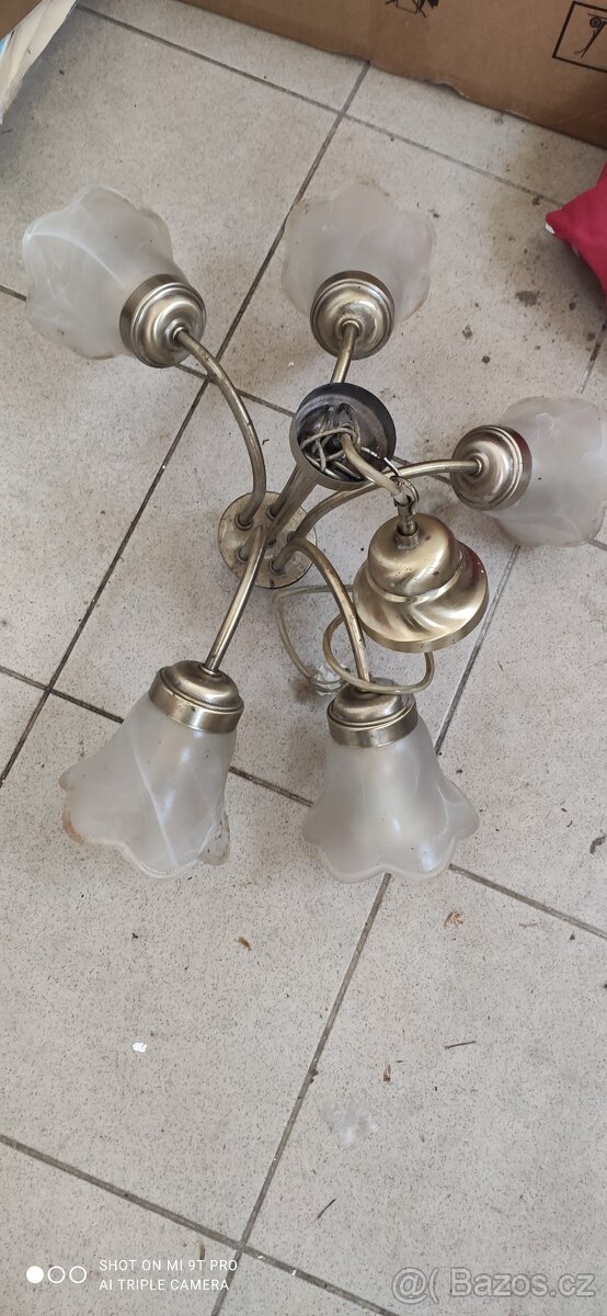 Prodám starší lustr, - 2