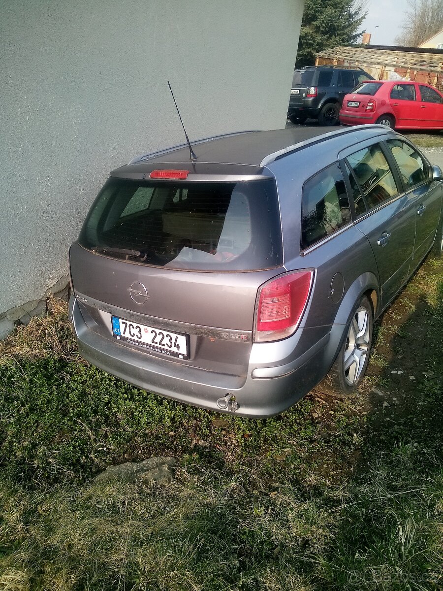 Opel Astra H - 2