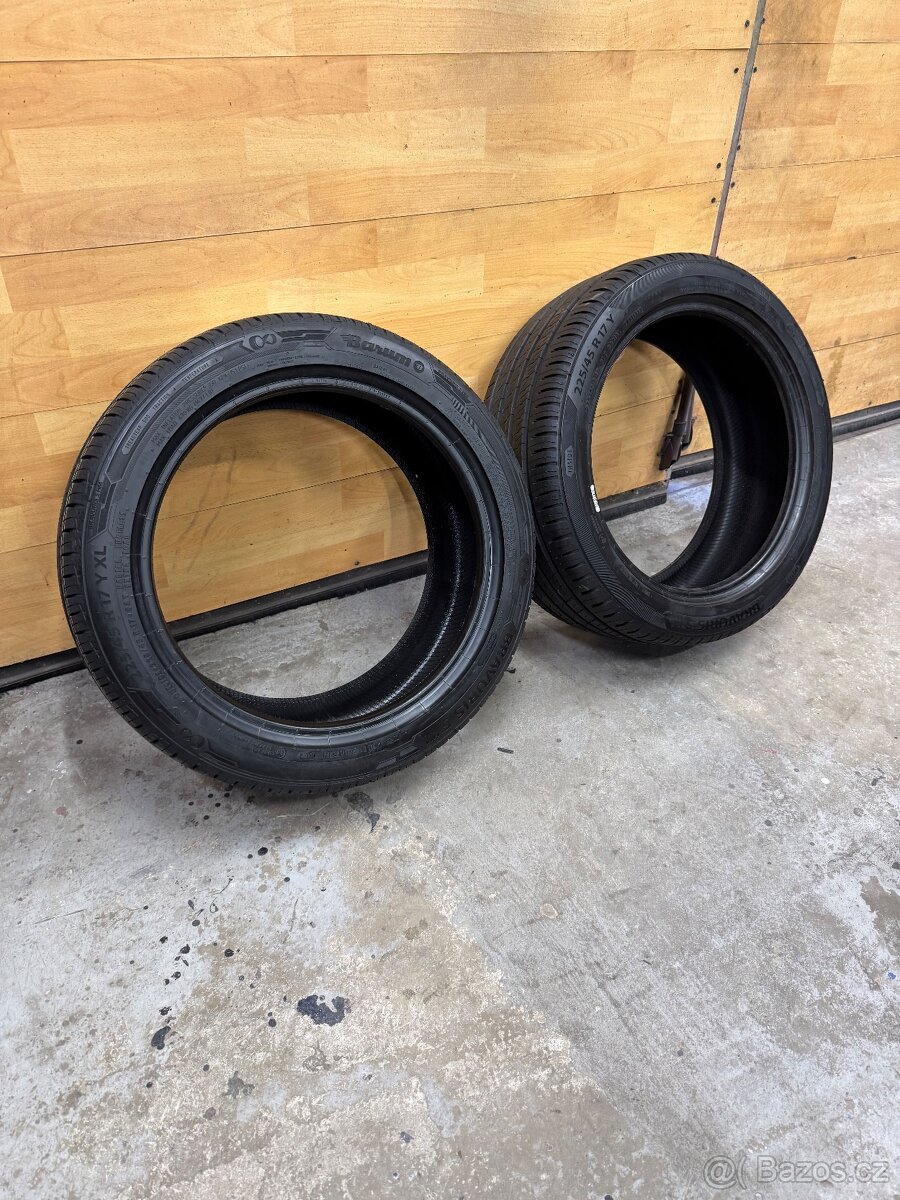 Letní pneu 225/45/17 - 2
