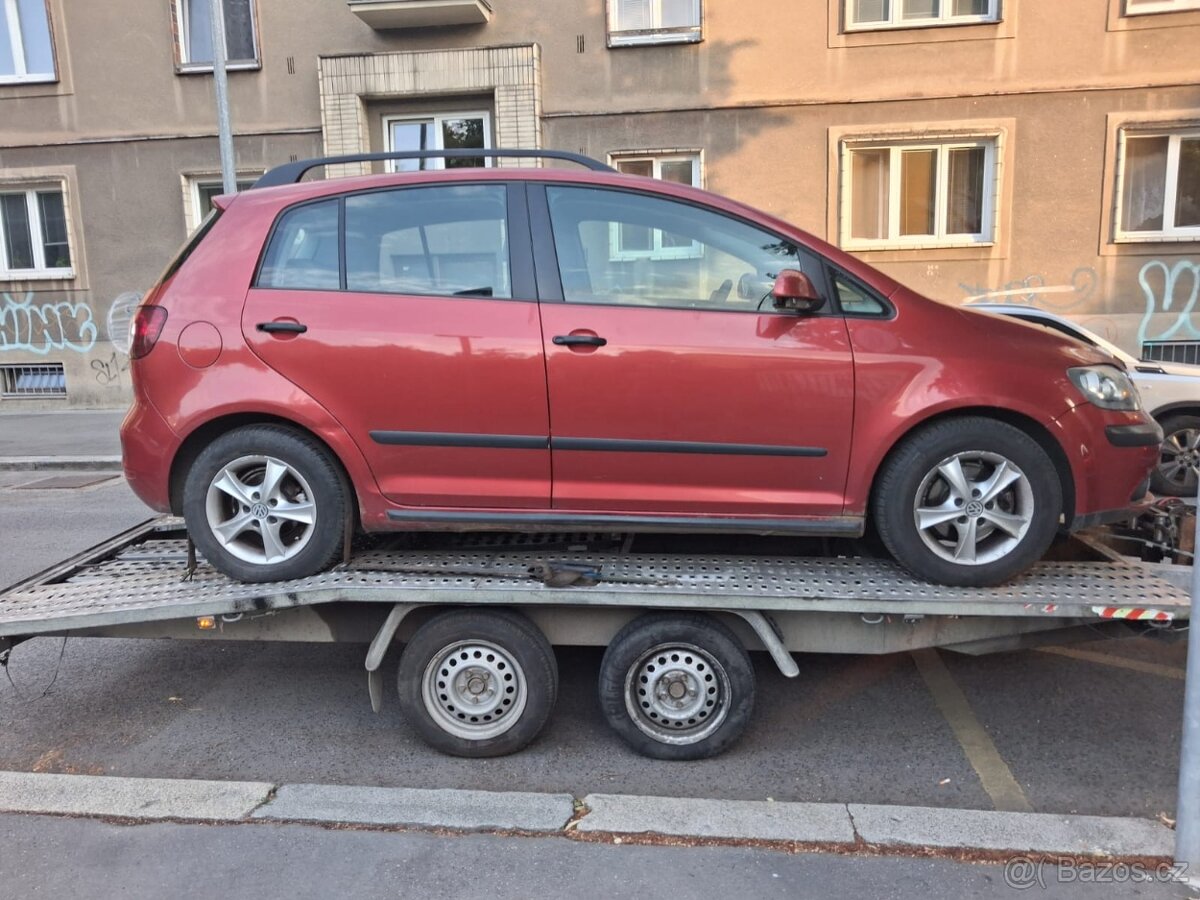 VW GOLF 5 PLUS 1.9TDI - DÍLY Z VOZU - 2