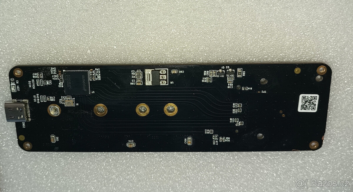 40Gb TB4 USB4 adaptér pro M.2 NVMe - 2