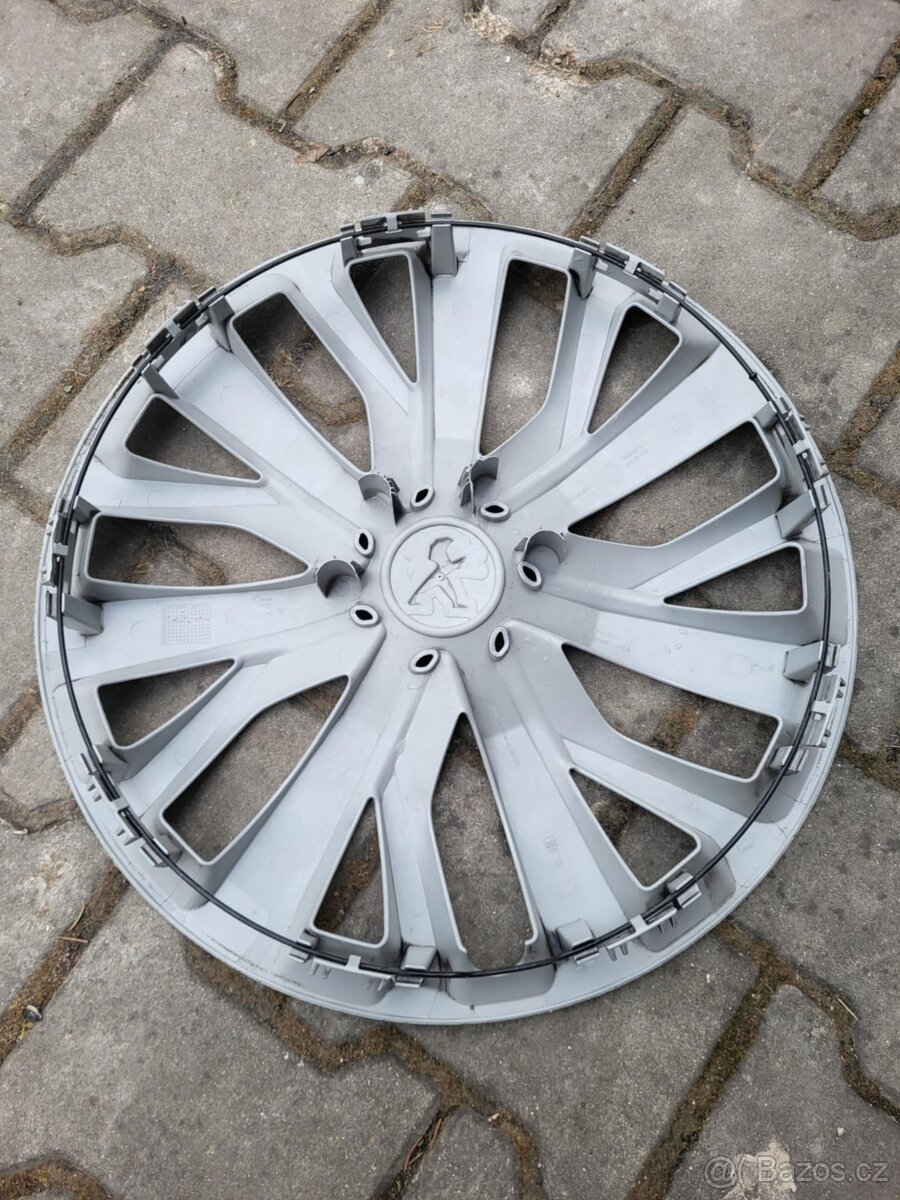 1 kus poklice Peugeot 16" - 2