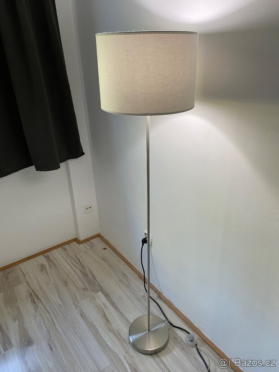 Stojací lampa - 2