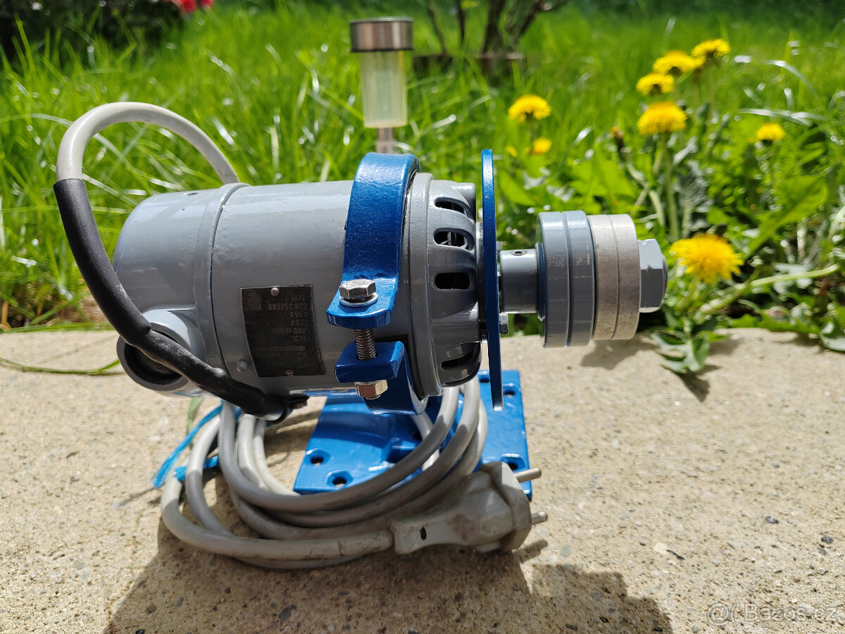 malý elektromotor - 2