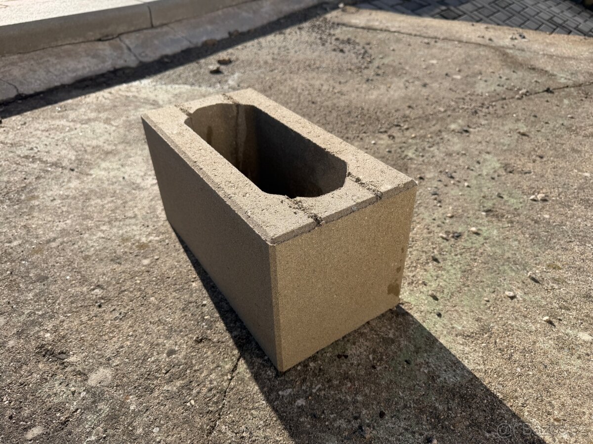 Tvárnice Best - Muro/20cm - 2