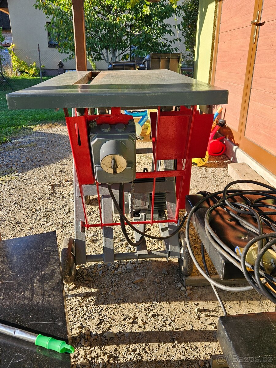Cirkularka s kolebkou - 2