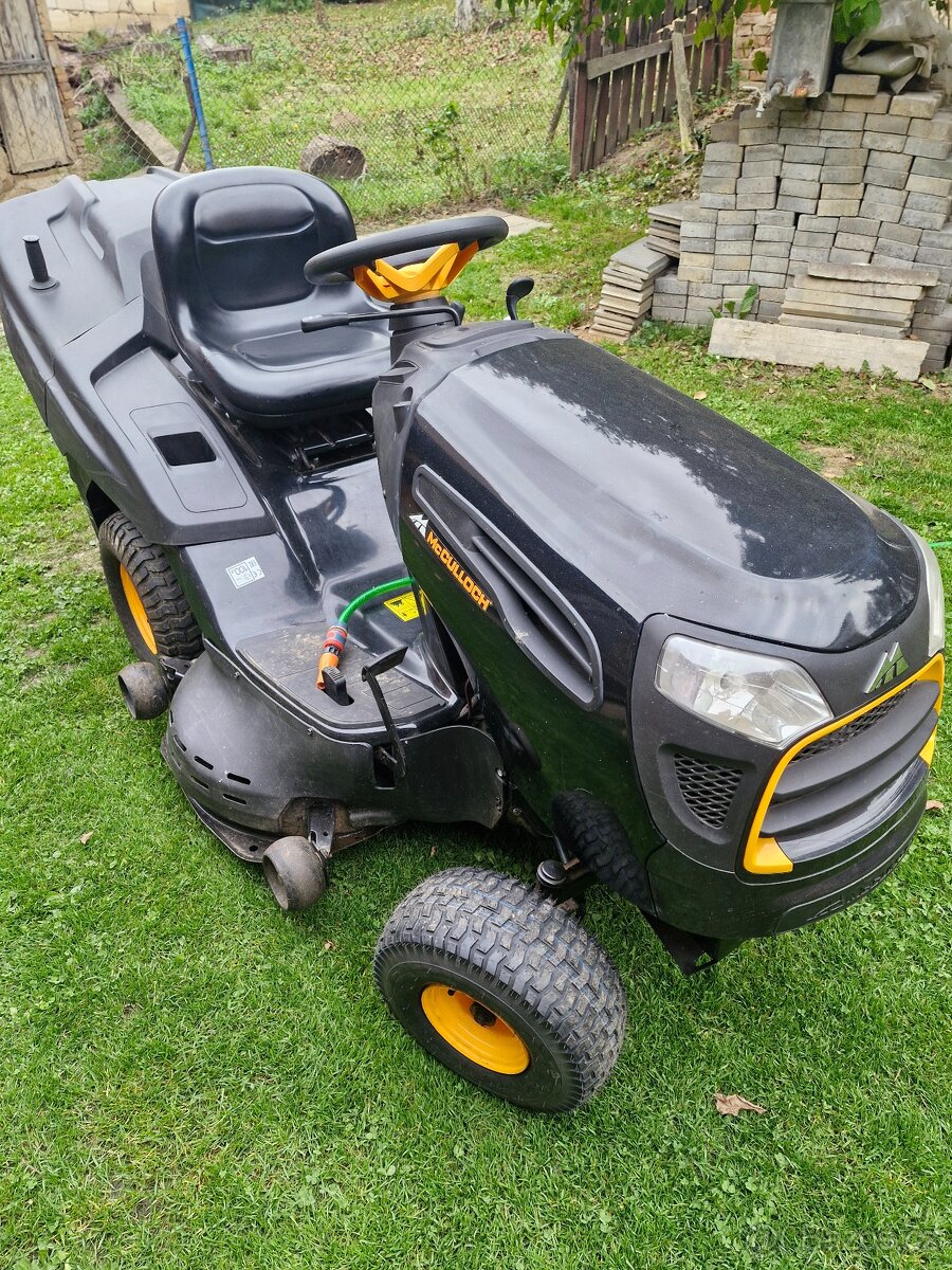 Zahradni traktor Mcculloch M200107 TC - 2