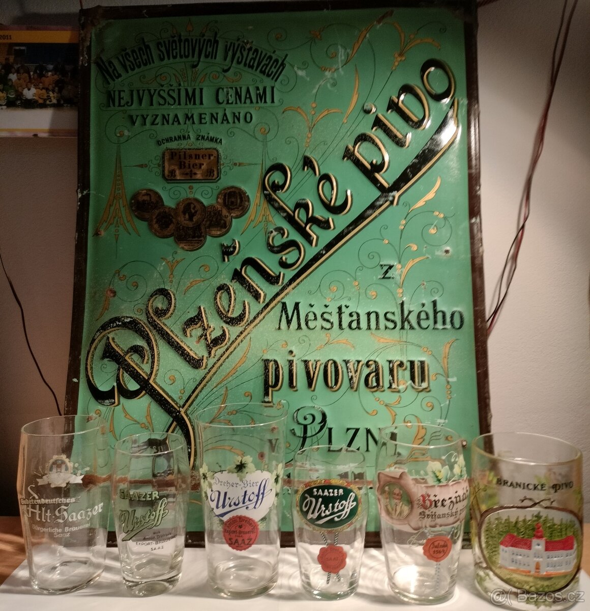 Pivní sklo, půllitry, třetinky, pivovarské cedule. - 2