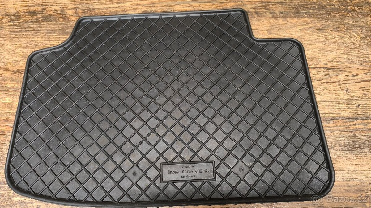 Autokoberečky Škoda Octavia 3, gumové, PETEX - 2