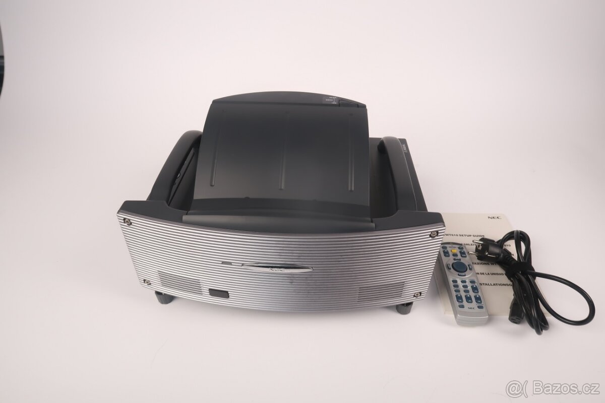 NEC WT610 projektor na ultra krátkou vzdálenost - 2