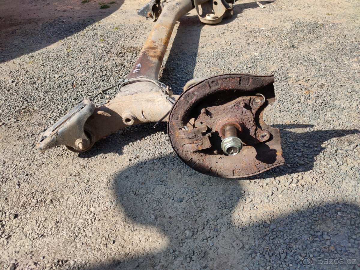 Zadní náprava Citroën C4 - s ABS - 2