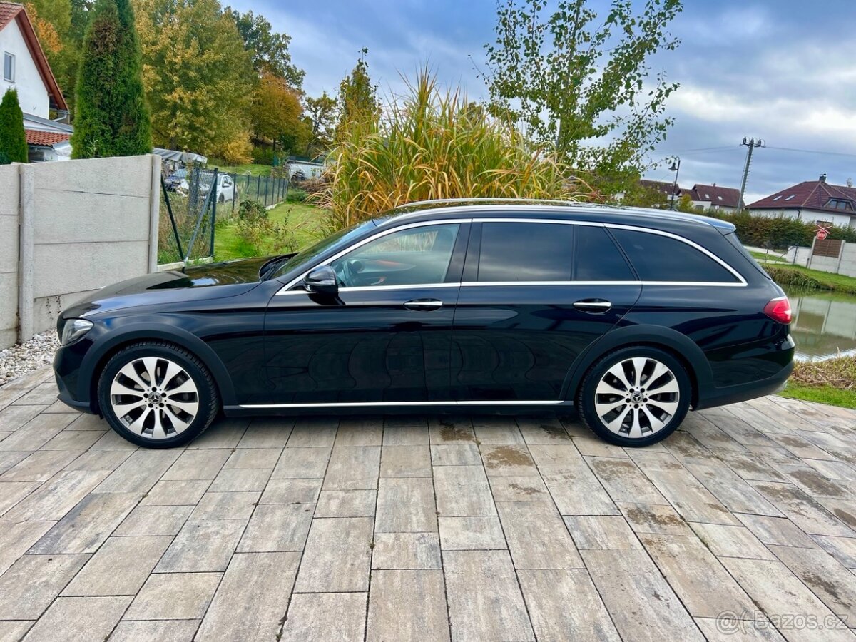 Mercedes-Benz E220d 4MATIC All-Terrain – 360-DPH-ČR - 2