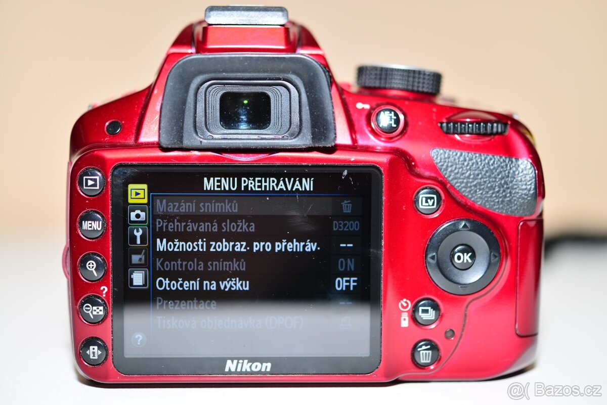 Nikon D3100 RED + příslušenství - 2