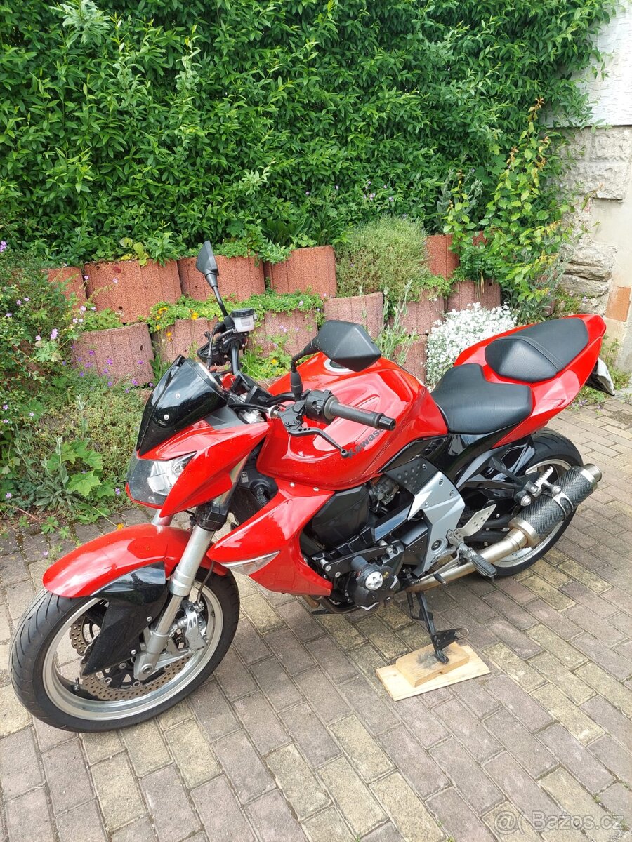 Kawasaki Z1000 - 2