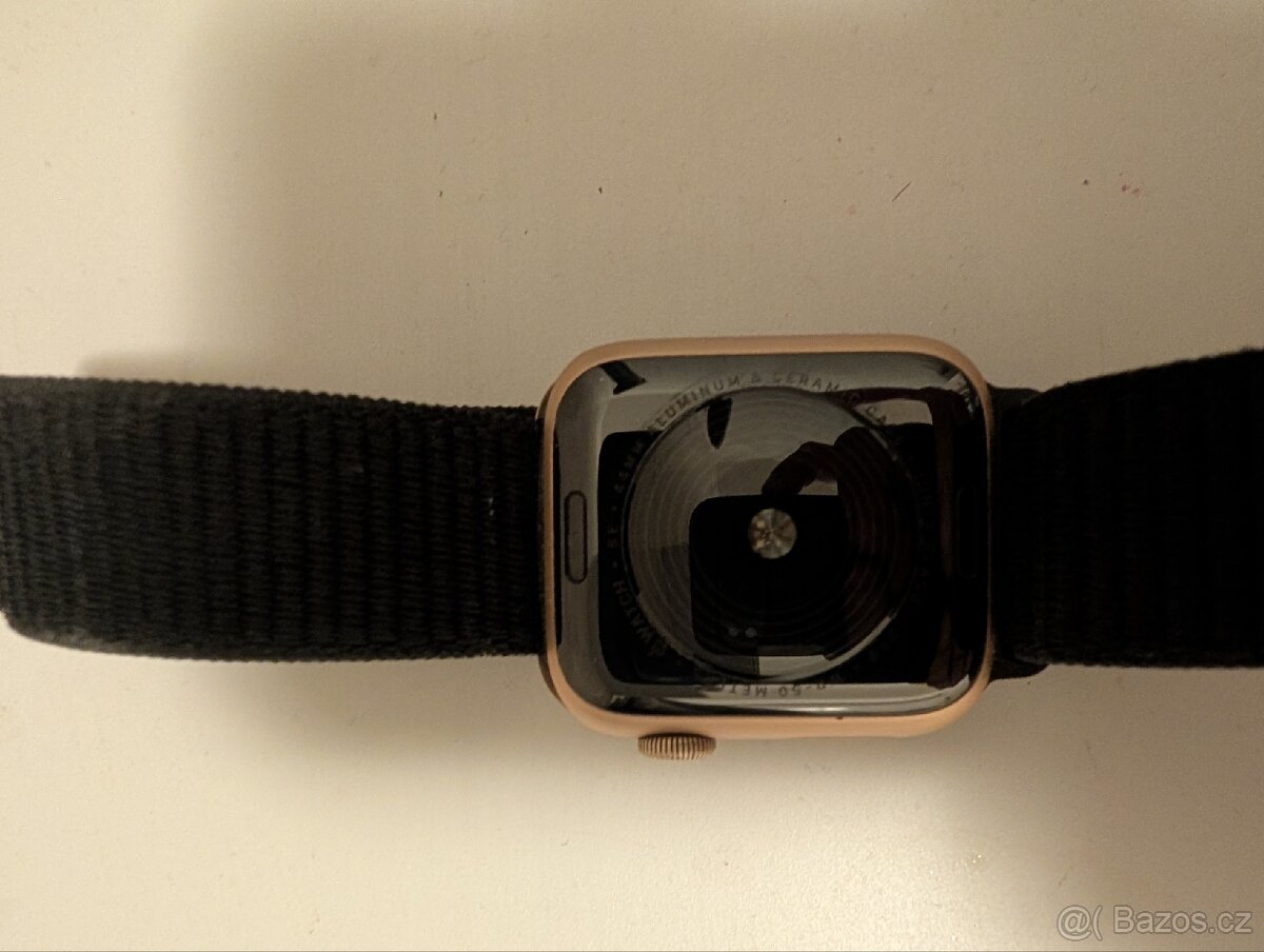 Apple Watch SE 44mm - 2