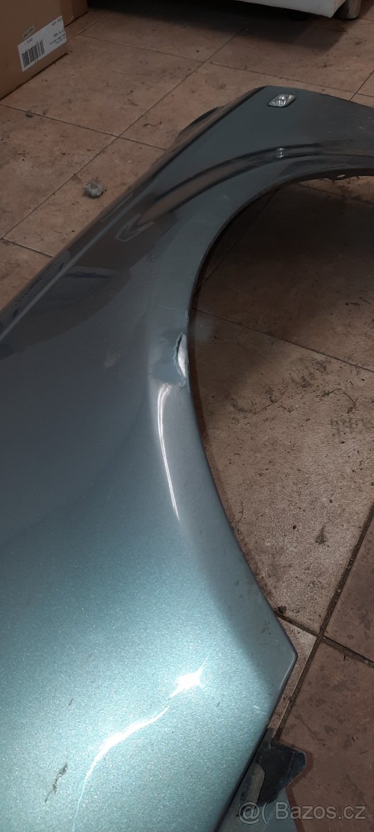 levý přední blatník A6 4F - 2