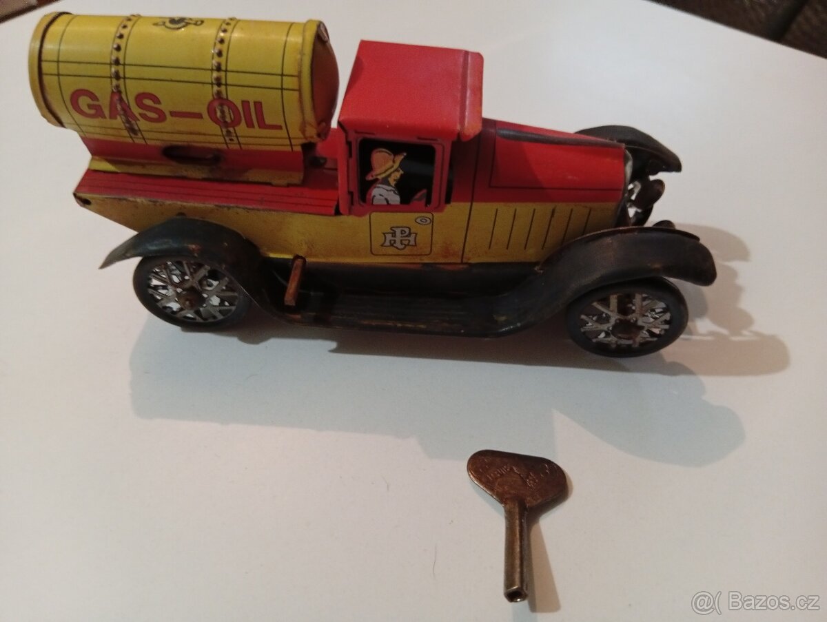 Staré retro autíčko - 2