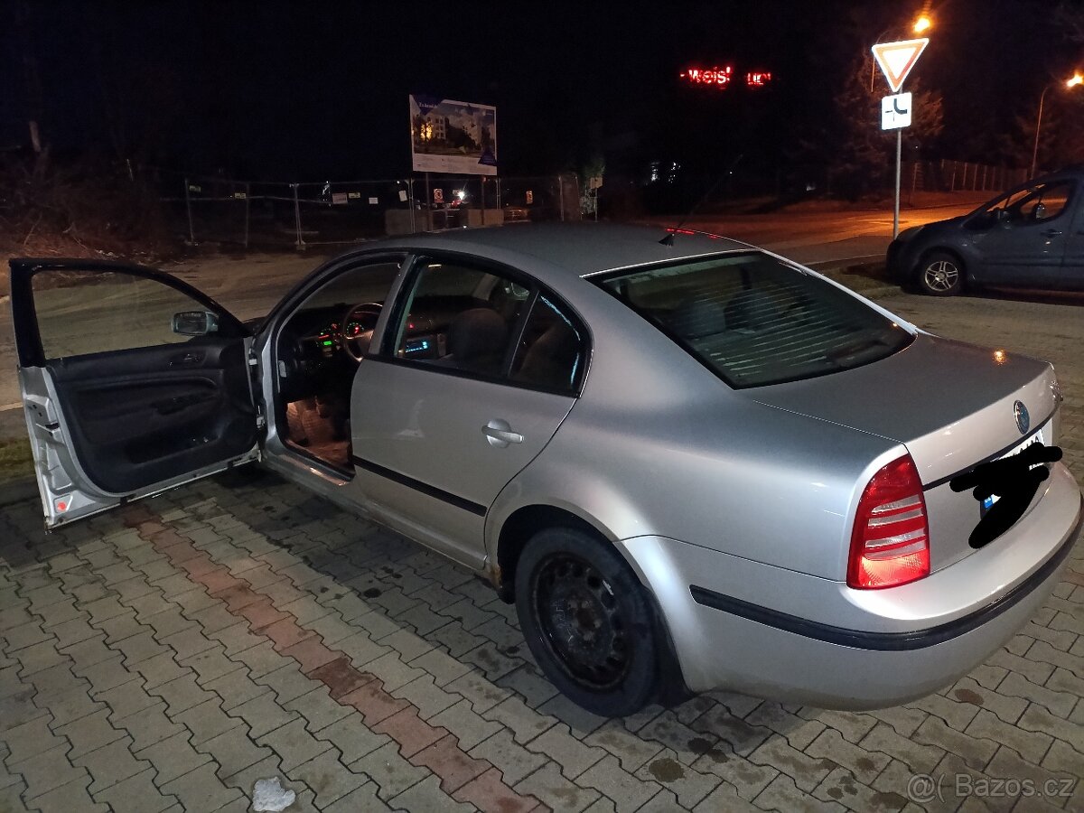 Škoda Superb 1.9 96 kw - 2