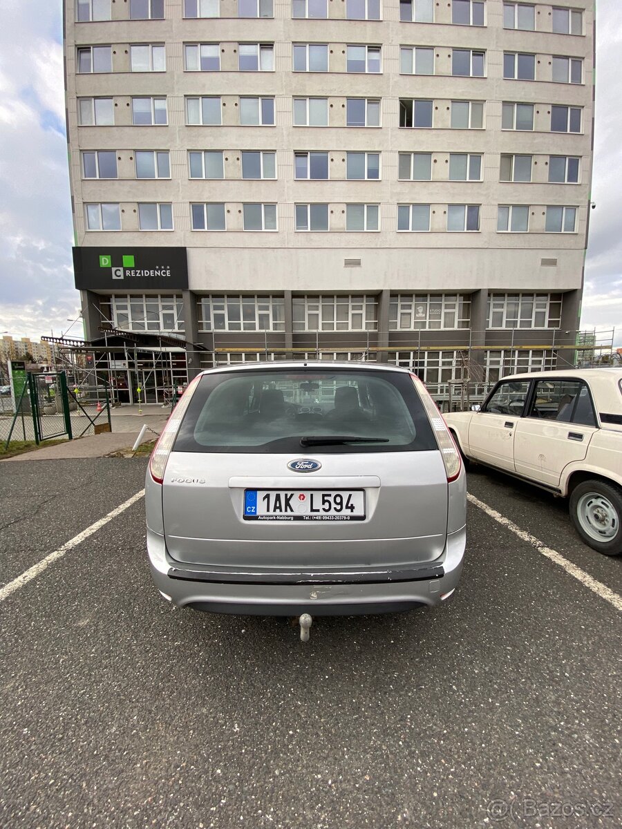 Ford focus 2 1,6 benzín - 2