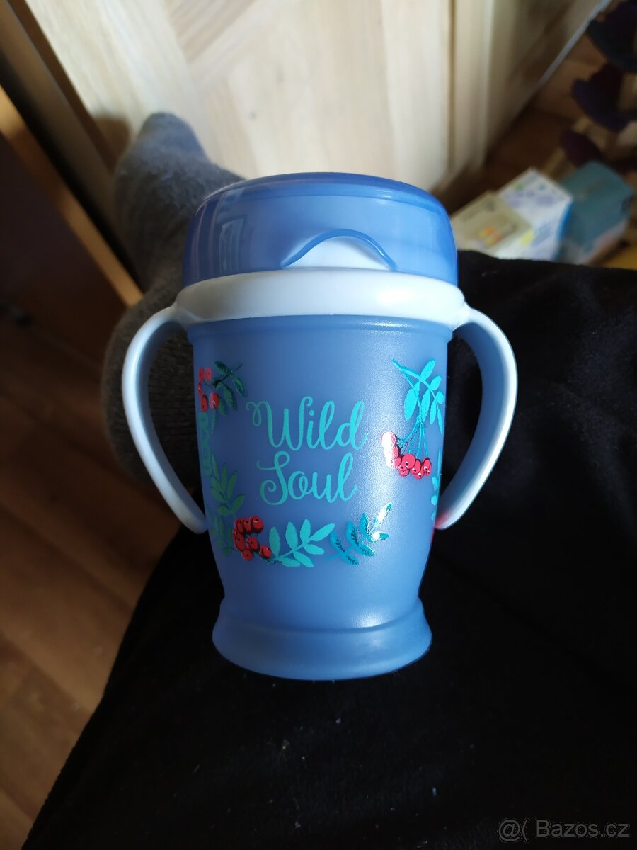 Kojenecké lahvičky, dudlíky atp. - 2