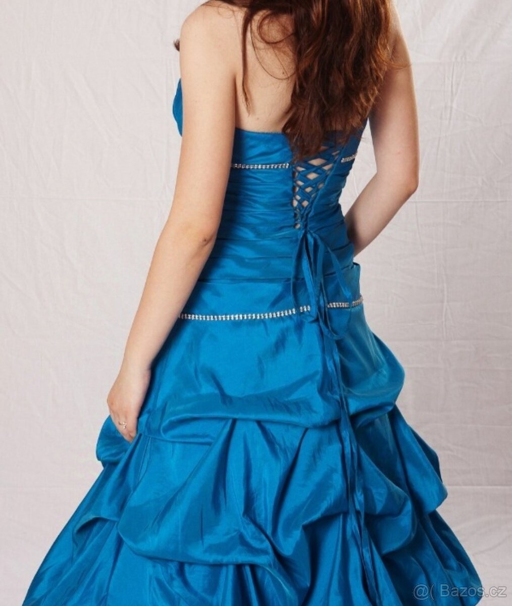 Plesové/maturitní šaty - 2