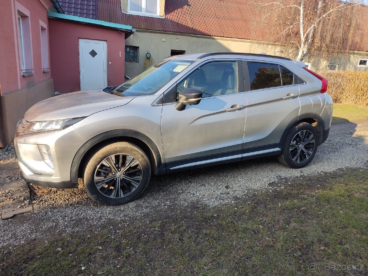 Prodám Mitsubishi eclipse CROSS 2.2 did 4x4 - 2