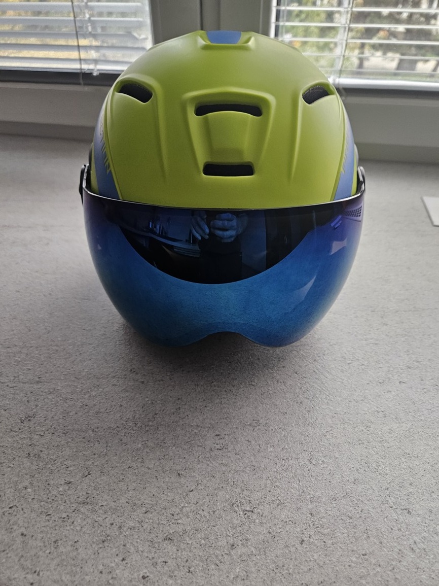 Dětská lyžařská přilba - 2