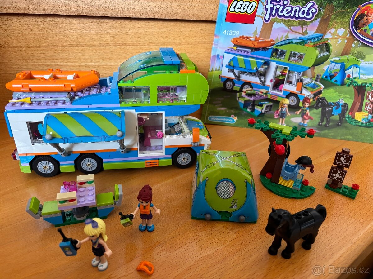 Lego Friends Mia a její karavan 41339 - 2