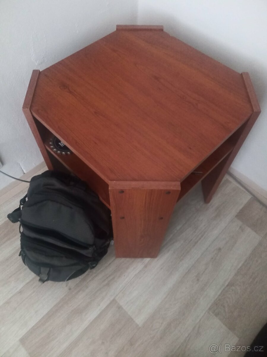 stolek konferenční - 2