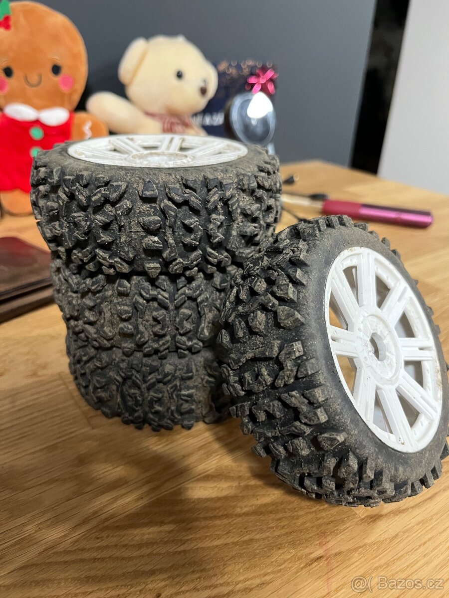 Kola 1/8 buggy - 2