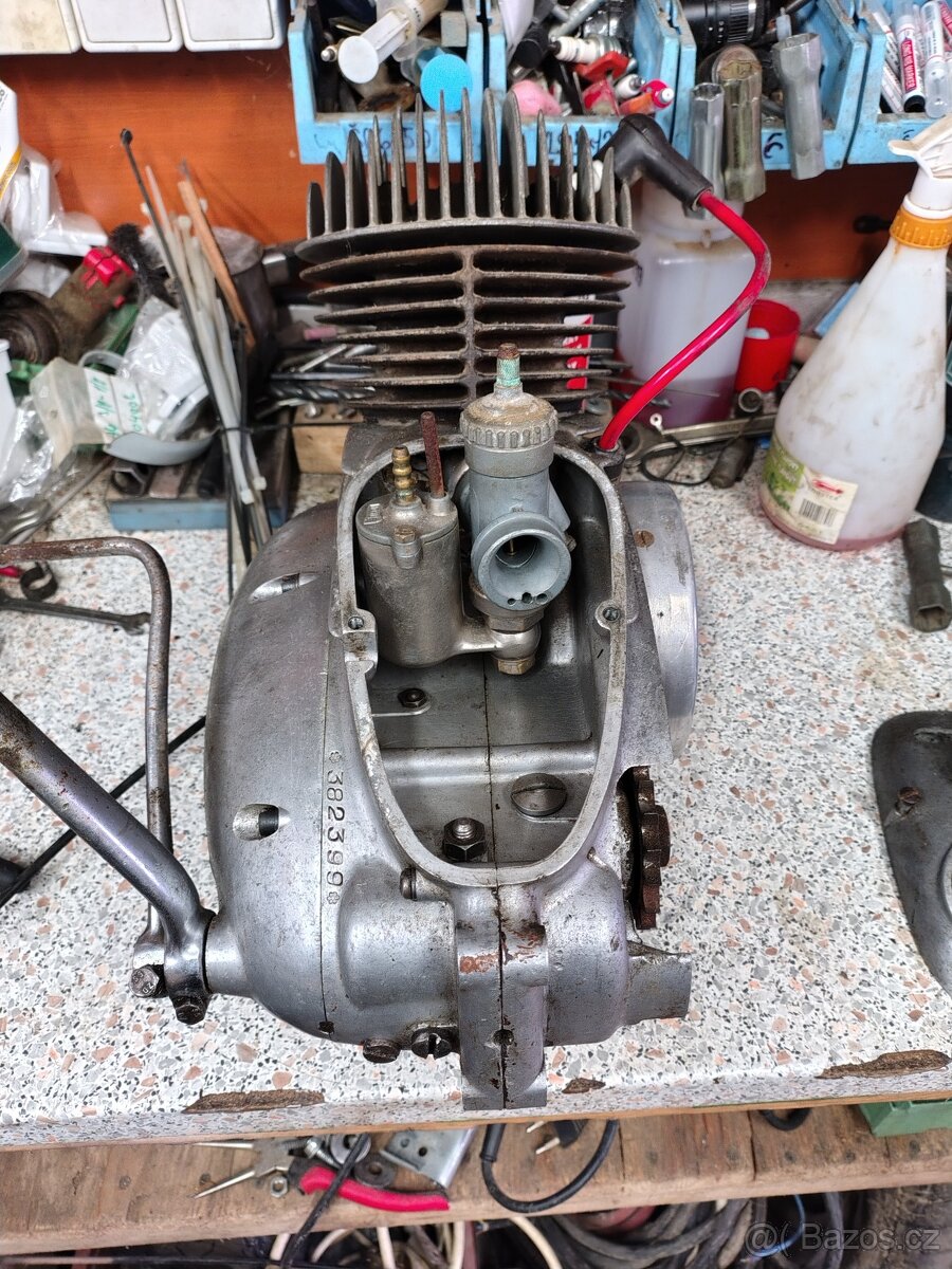 Motor ČZ 125 - 2