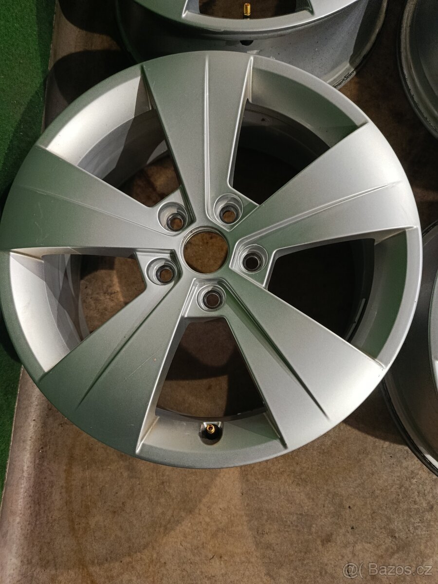 17" alu 5x112 6,5J et41 Superb - 2